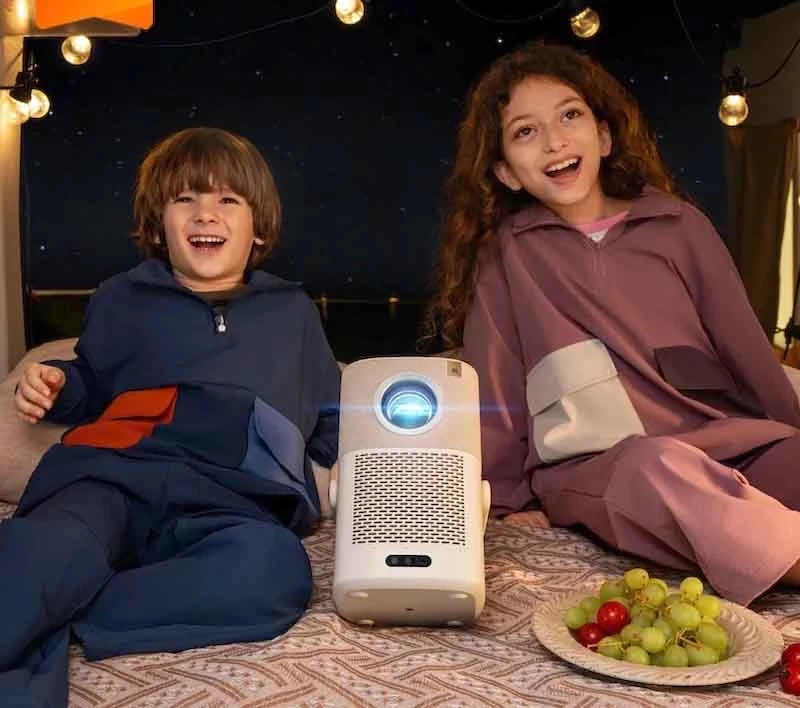 یابر مشخصات روشنایی چندین مدل ویدئو پروژکتور را اصلاح می‌کند